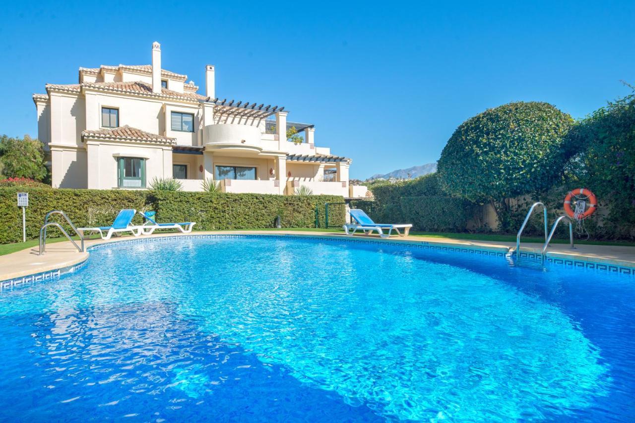 Capanes Del Golf Luxury Apartment Benahavís Exterior photo