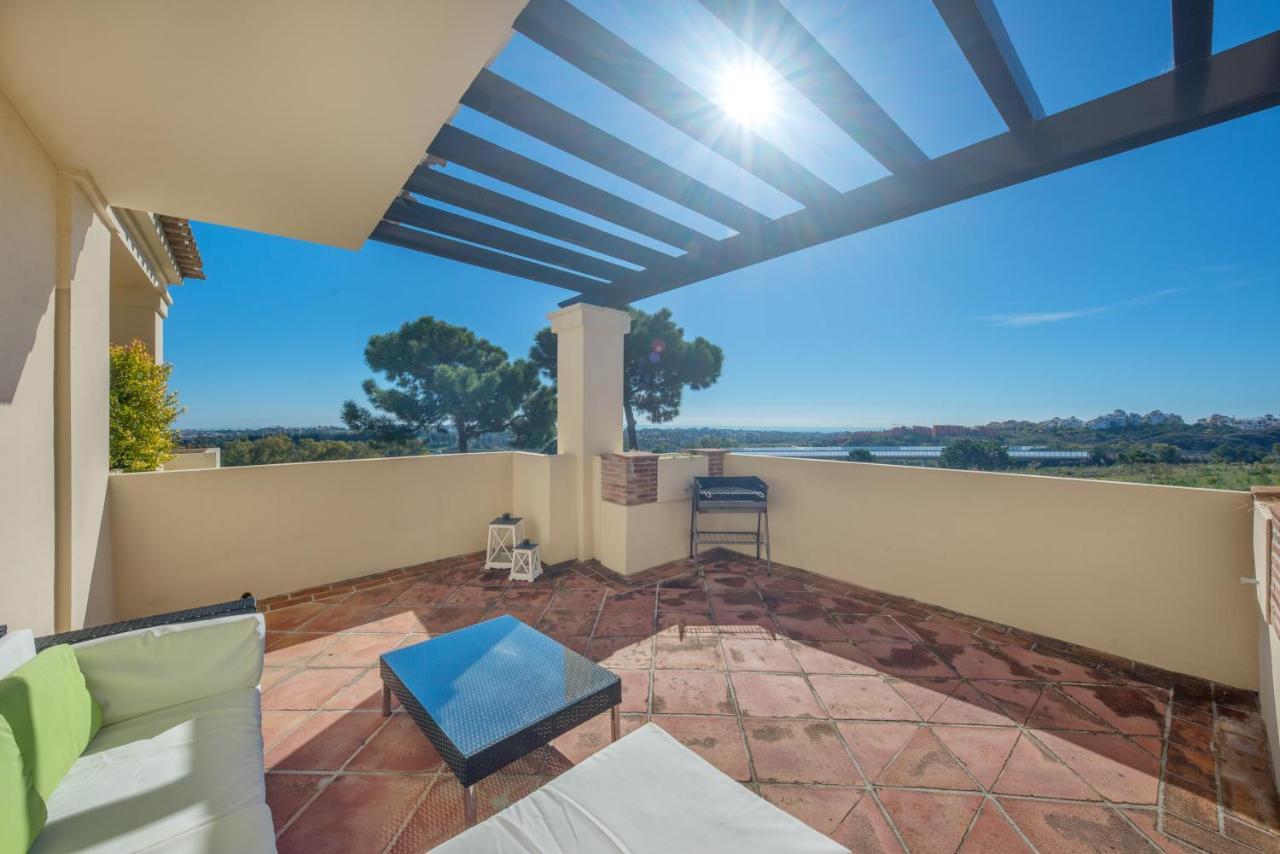 Capanes Del Golf Luxury Apartment Benahavís Exterior photo