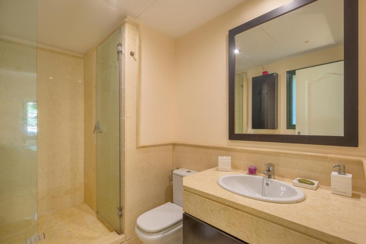 Capanes Del Golf Luxury Apartment Benahavís Exterior photo