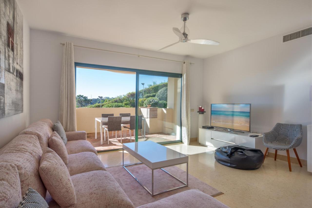 Capanes Del Golf Luxury Apartment Benahavís Exterior photo